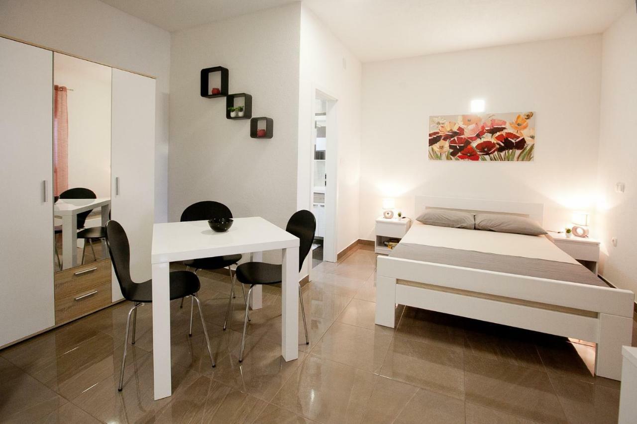 2 * Zadar